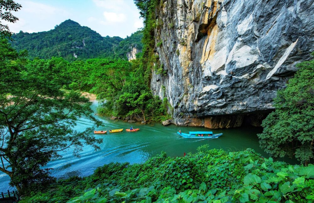 Vietnam adventure tours phongnhakebang