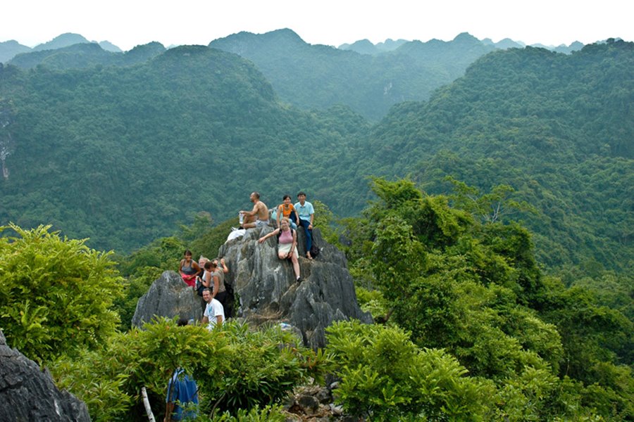 trekkking in vietnam